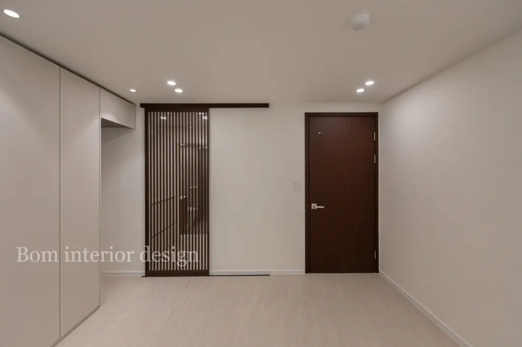 경기 부천시 34평 아파트 리모델링 · 포세린타일·영림 펫도어